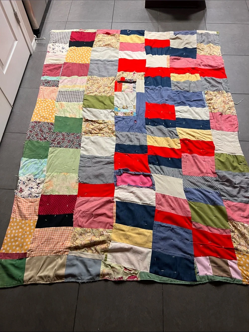 Vintage TLC Patchwork Cotton Quilt - Multicolor Floral & Polka Dot Design